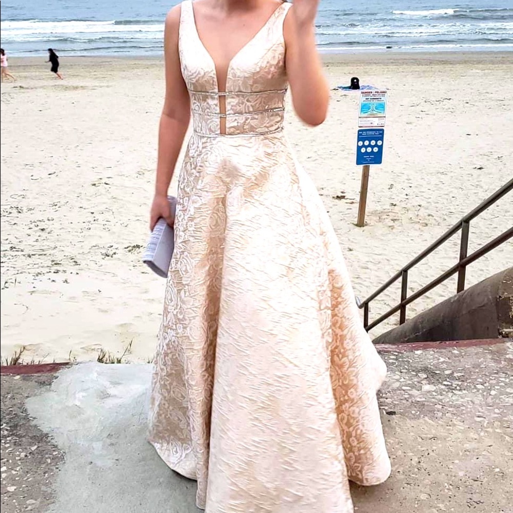 Camille La Vie prom/formal dress. Size 2